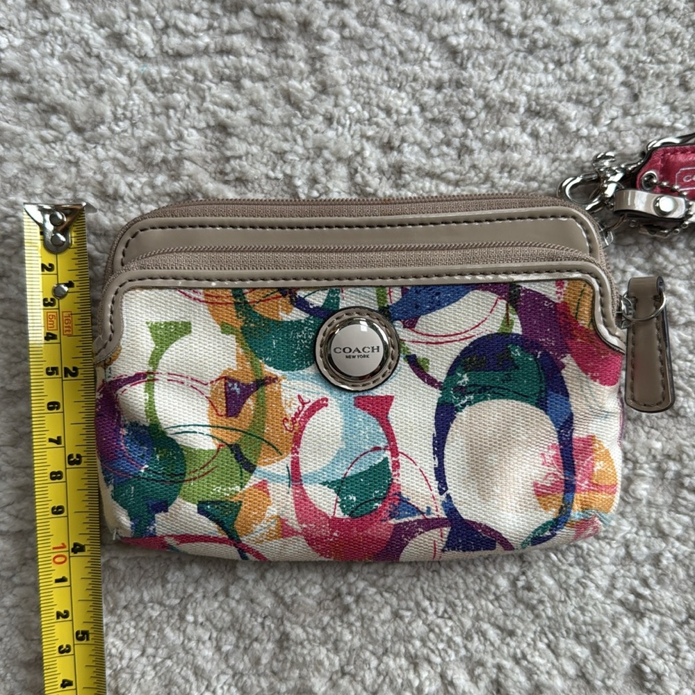 COACH Colorful Poppy with Taupe Patent Leather Details - Authentic- Gently Used - Picture 9 of 9